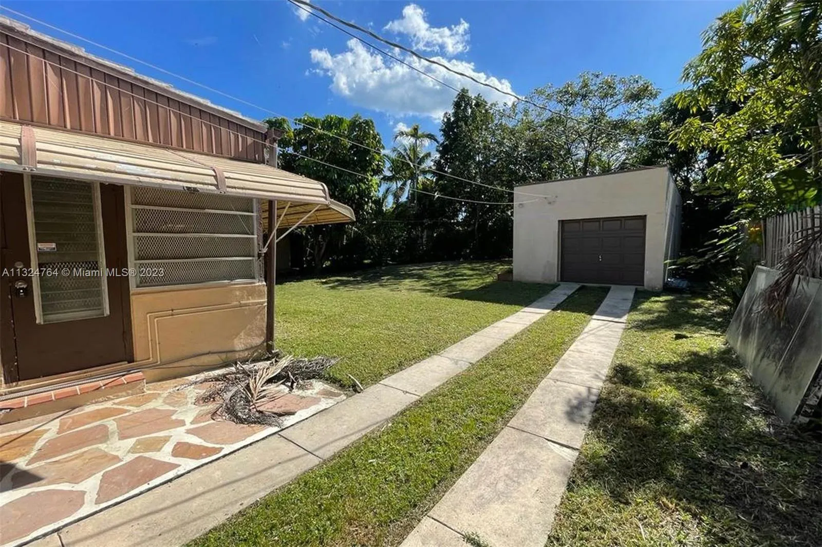 446 NE 75th St, Miami FL 33138