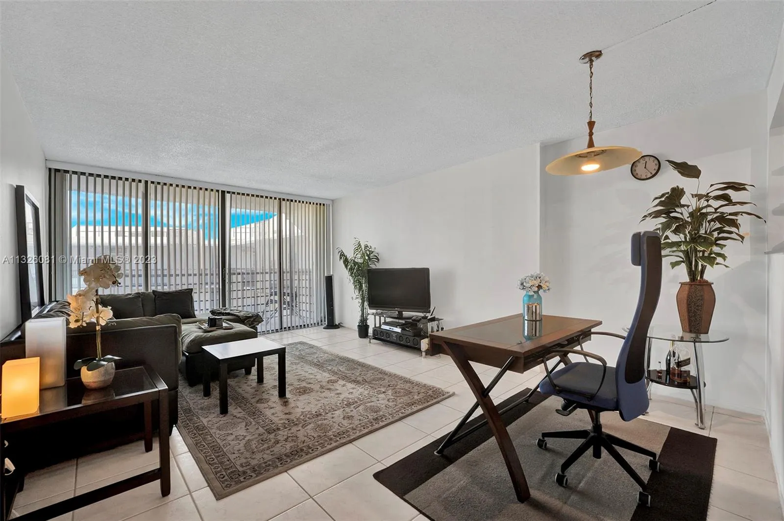20400 W Country Club Dr # 814, Aventura FL 33180