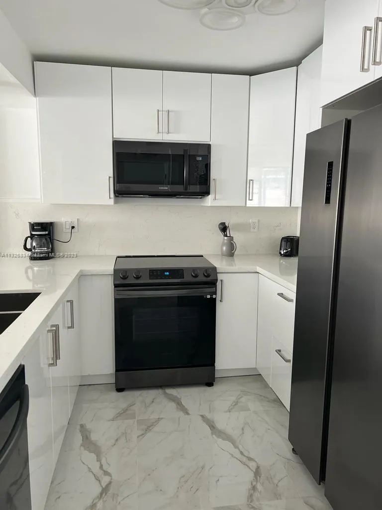 3725 S Ocean Dr # 1503, Hollywood FL 33019