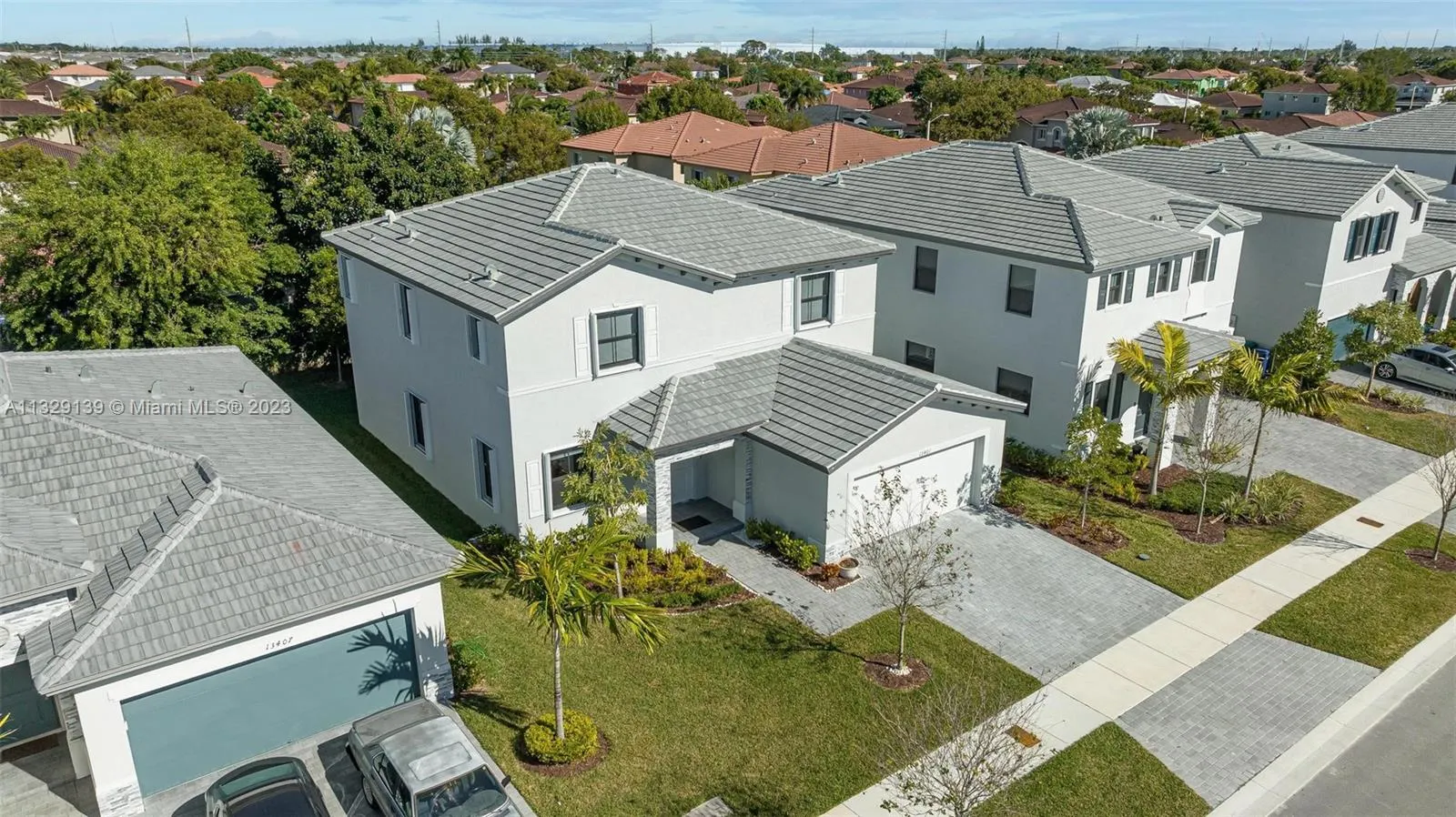 4 bedroom 4 bath for sale at 13401 SW 284th Ter, Homestead FL 33033