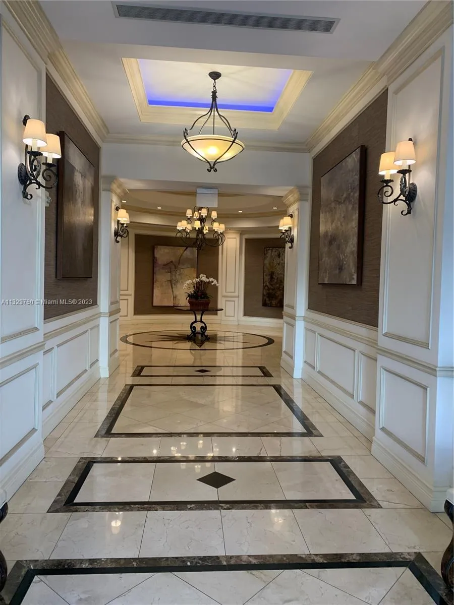 1805 Ponce de leon blvd, Coral Gables FL 33134