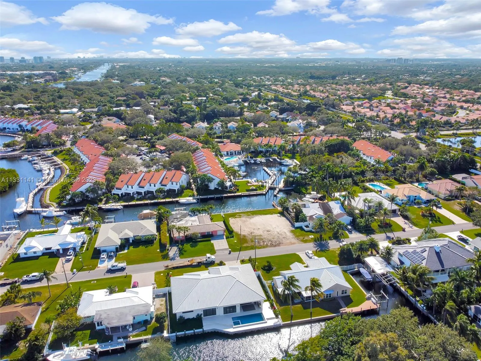 2400 Edward Rd, Palm Beach Gardens FL 33410