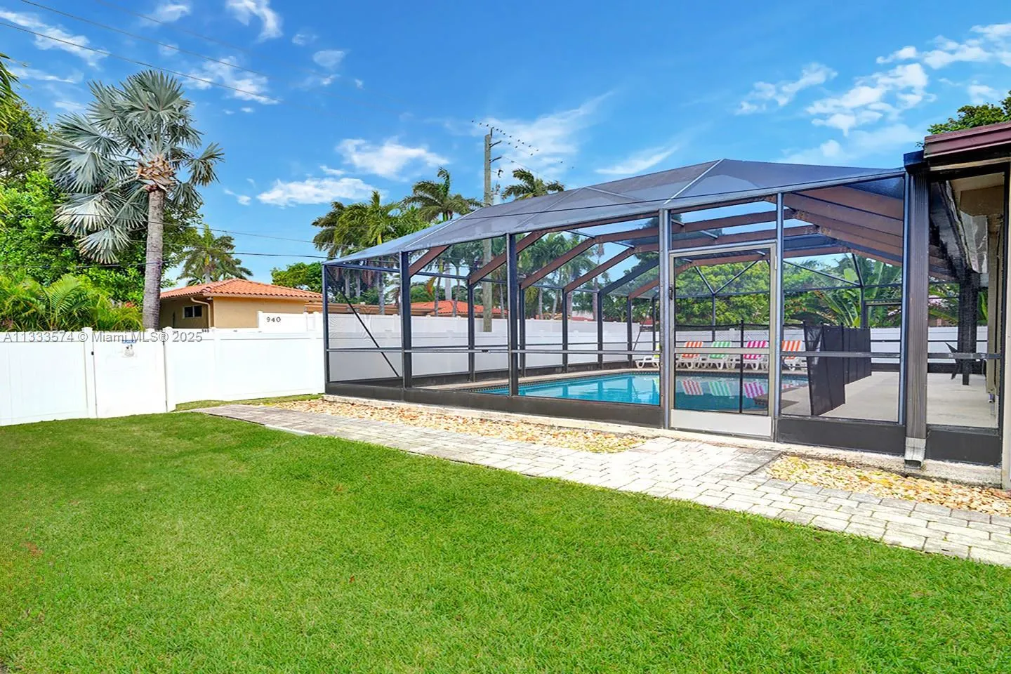 947 Washington St, Hollywood FL 33019