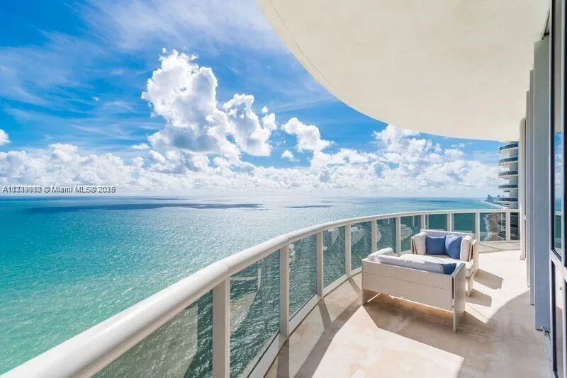 3 bedroom 3 bath for rent at 16001 Collins Ave # 3201, Sunny Isles Beach FL 33160