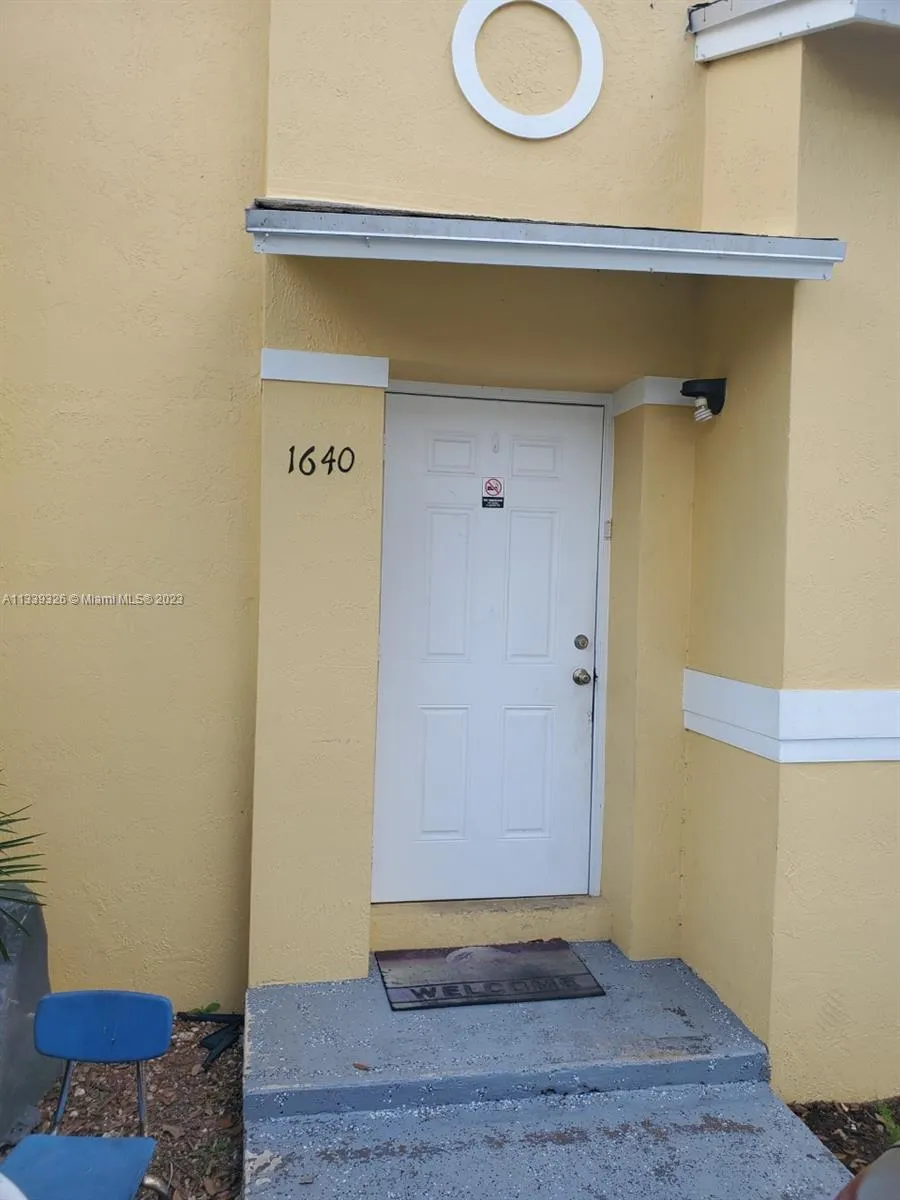 1640 NE 5th St, Homestead FL 33033