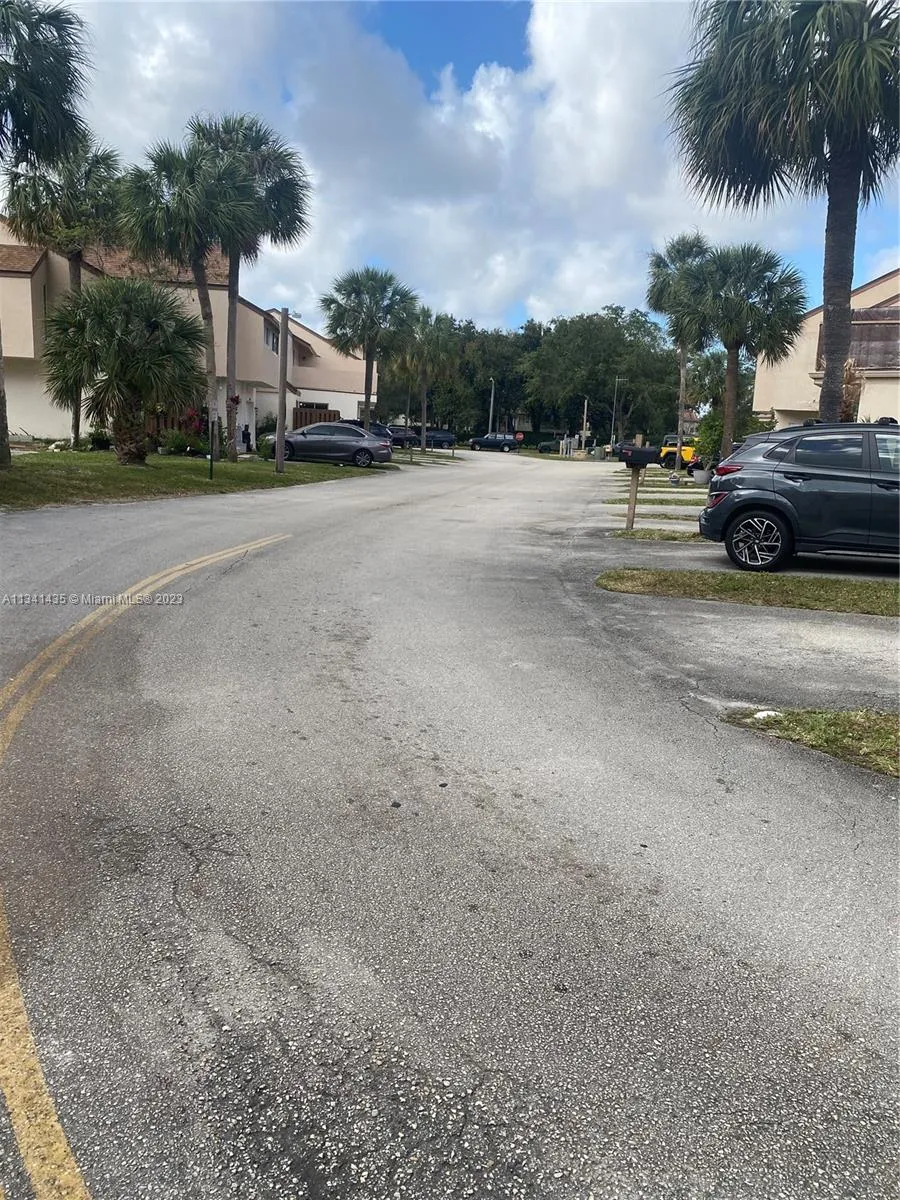 8224 NW 8th Pl # 5, Plantation FL 33324