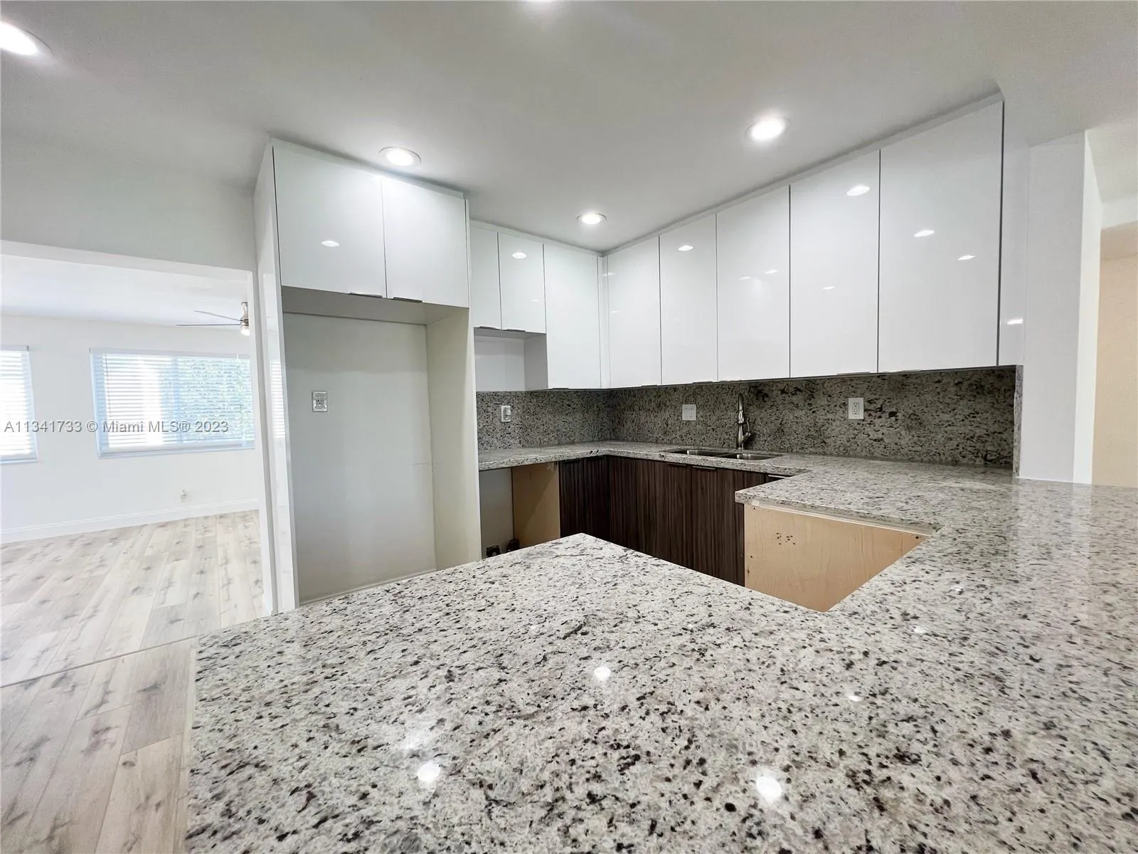 201 NW 11th St, Fort Lauderdale FL 33311