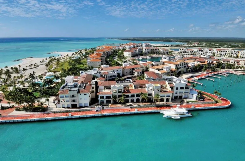 . Condominio Fundadores Marina Cap Cana, FL