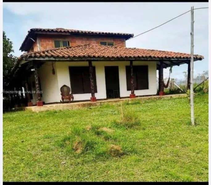 5 bedroom 2 bath for sale at Santander Not Assigned, FL 000