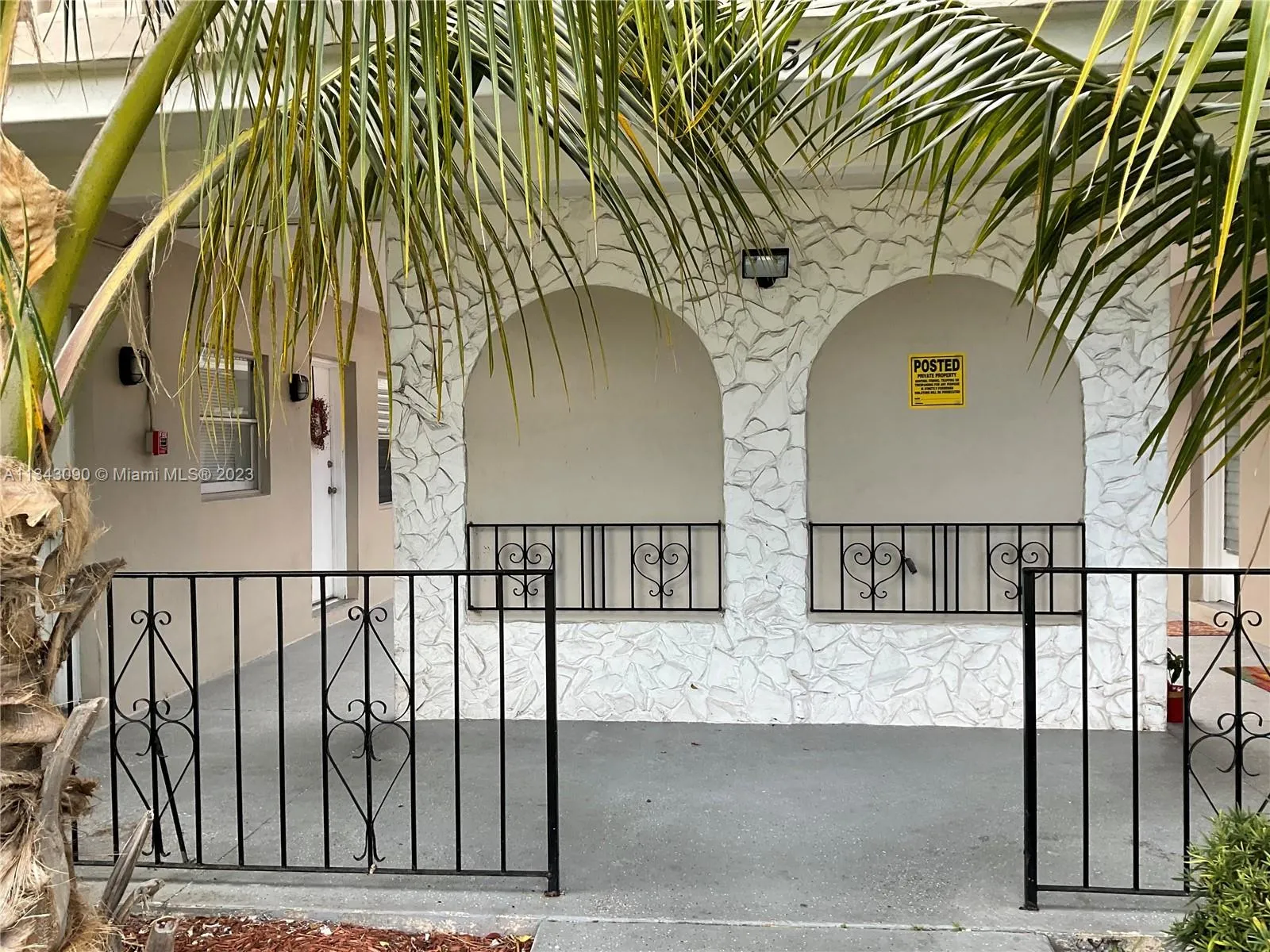 2151 NE 168th St, North Miami Beach FL 33162
