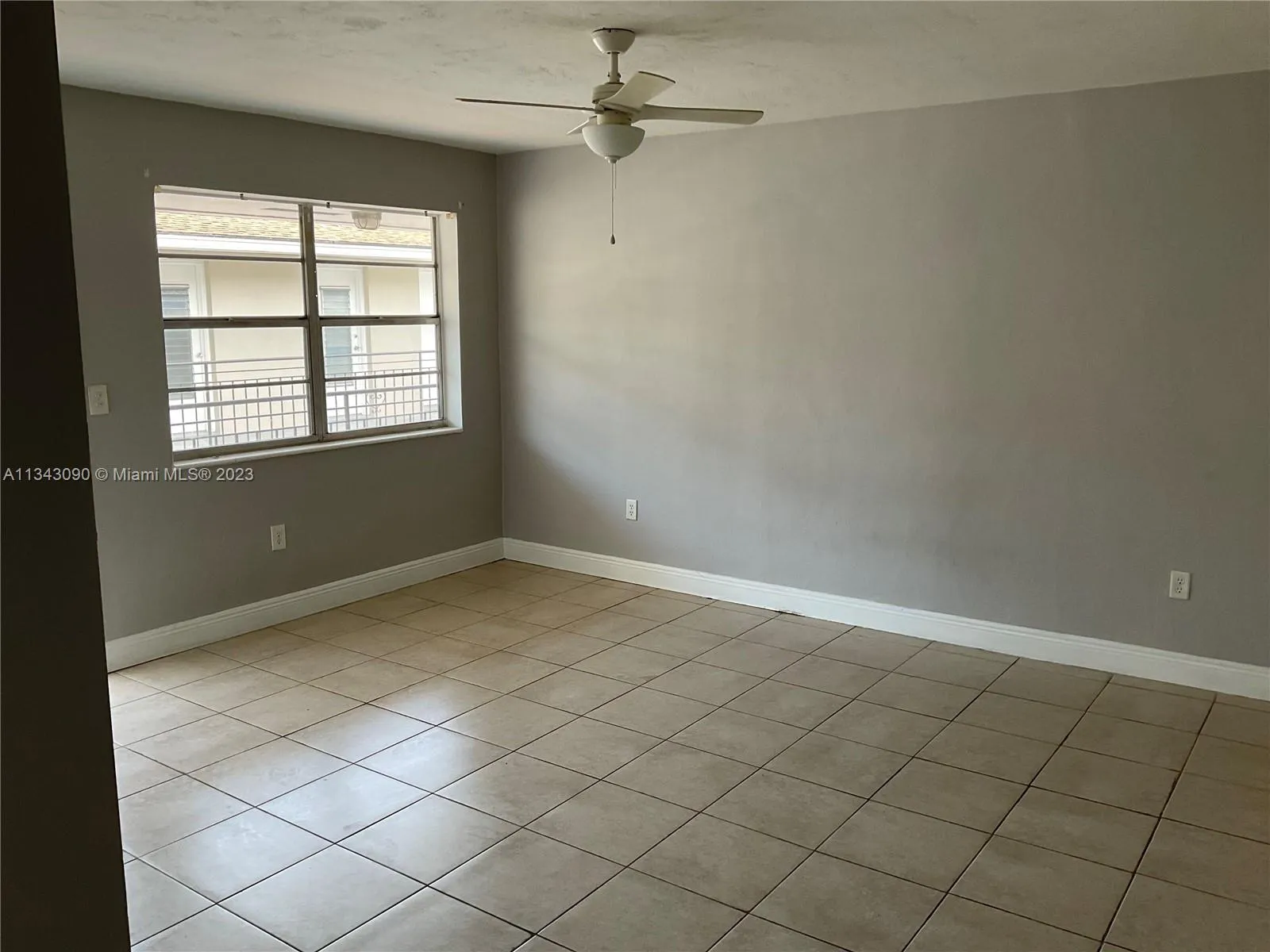 2151 NE 168th St, North Miami Beach FL 33162
