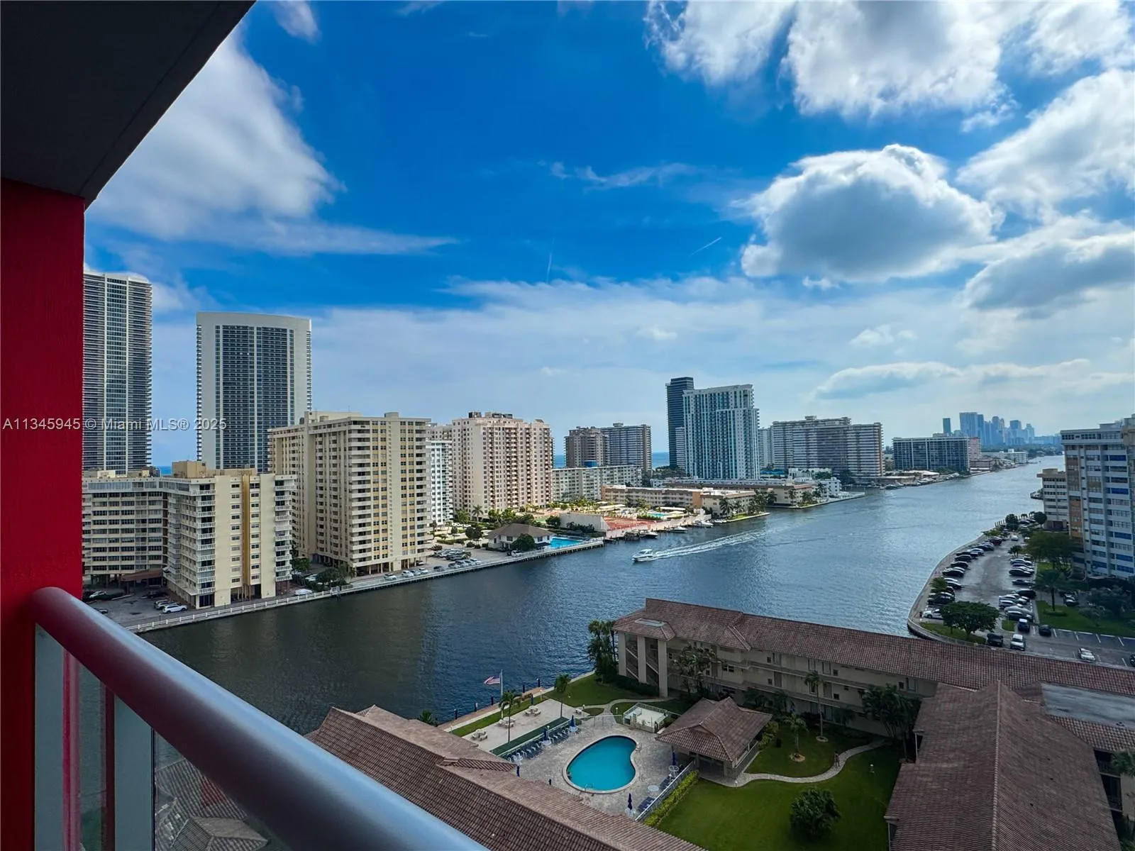 2602 E HALLANDALE BEACH BLVD # R1409, Hallandale Beach FL 33009