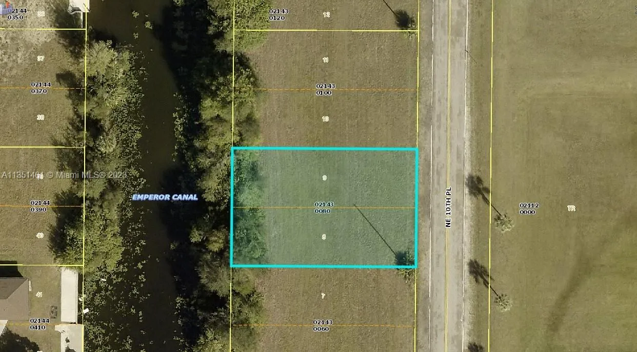1702 NE 10th PL, Cape Coral FL 33909
