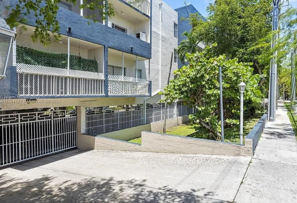 16750 NE 10 Ave # 317, North Miami Beach FL 33162