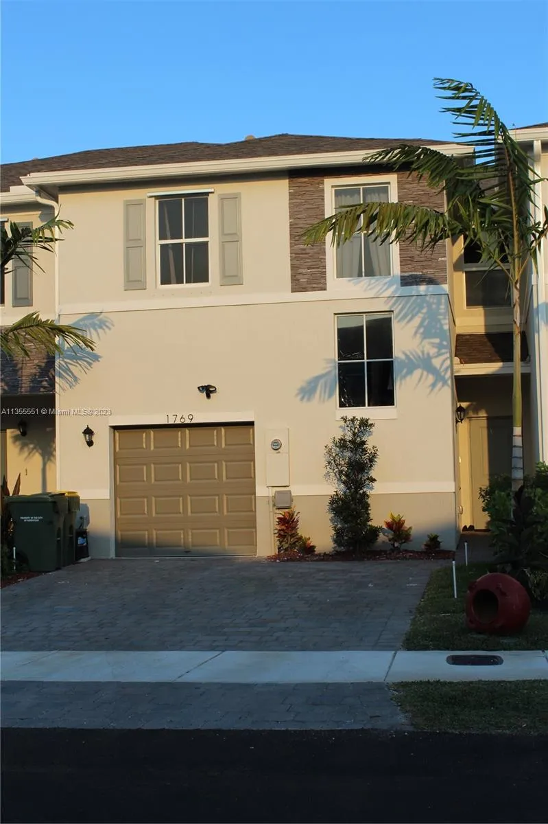 3 bedroom 2 bath for sale at 1769 SE 7th Ter, Homestead FL 33034