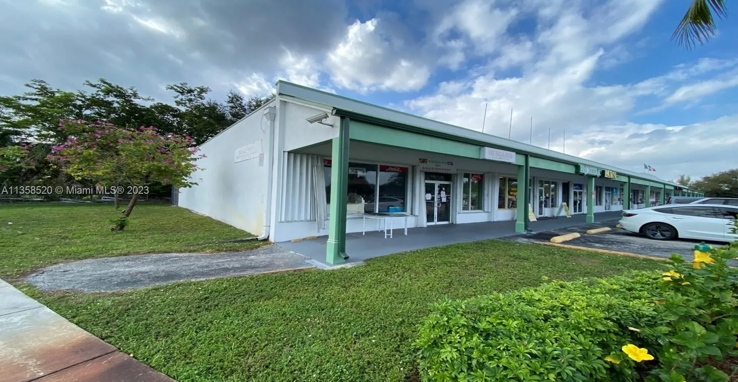 7601 Davie Road Ext, Davie FL 33024