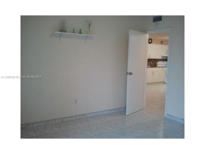 5100 SW 41st St, Pembroke Park FL 33023