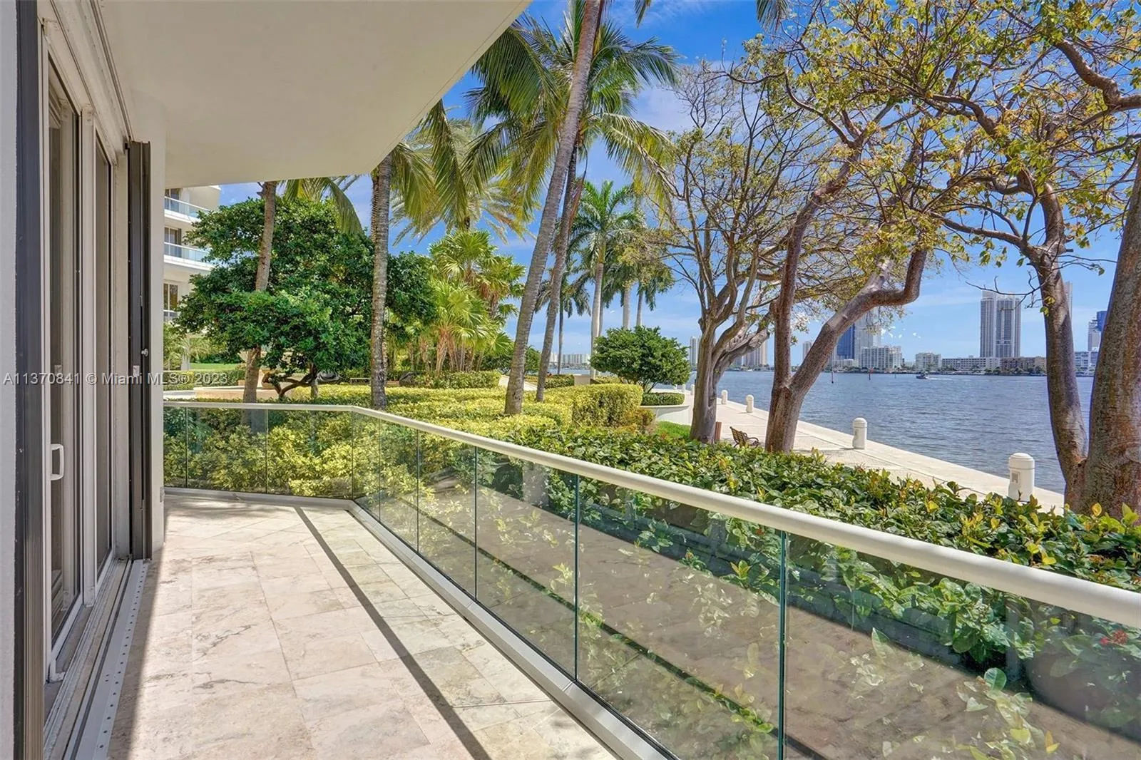 2600 Island Blvd # 101, Aventura FL 33160