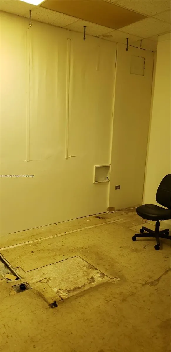 909 N Miami Beach Blvd # 302, North Miami Beach FL 33162