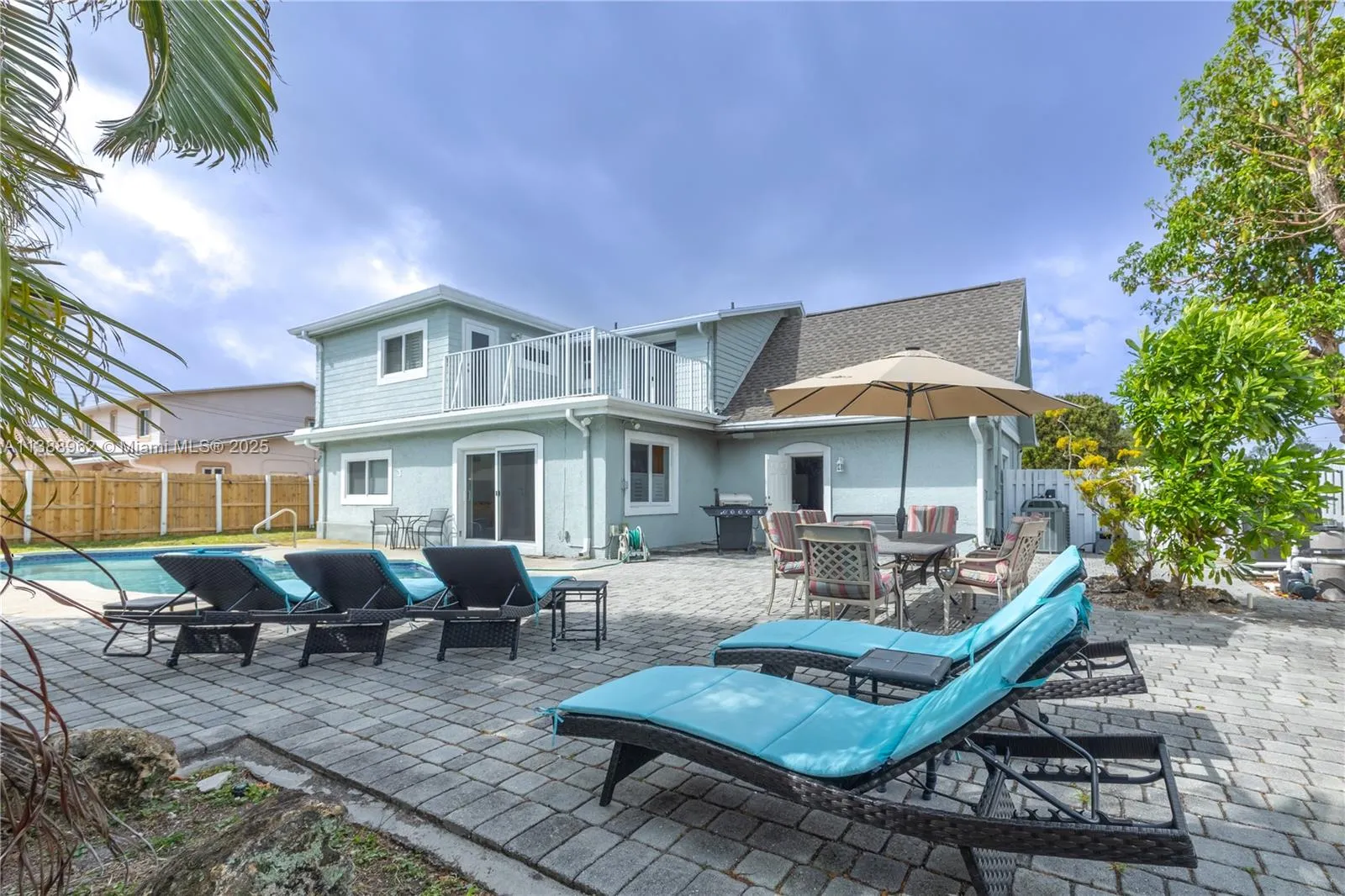 1690 NE 25th Ave, Pompano Beach FL 33062