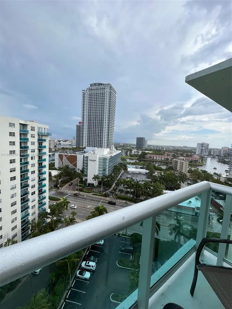 3901 S S Ocean dr, Hollywood FL 33019