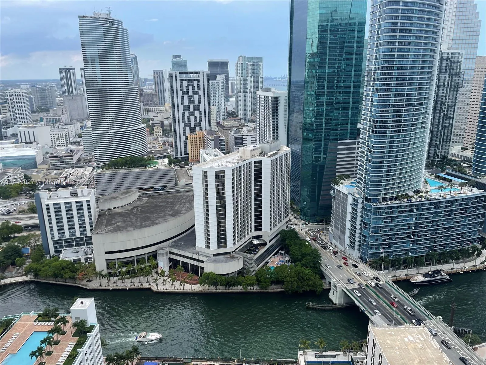 55 SE 6th St, Miami FL 33131