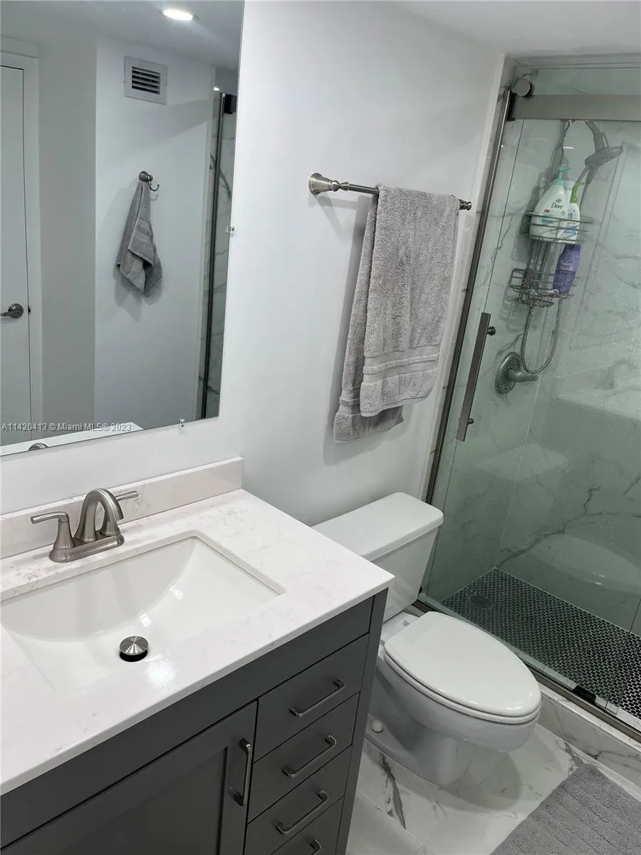2030 S Ocean Dr # 1602, Hallandale Beach FL 33009