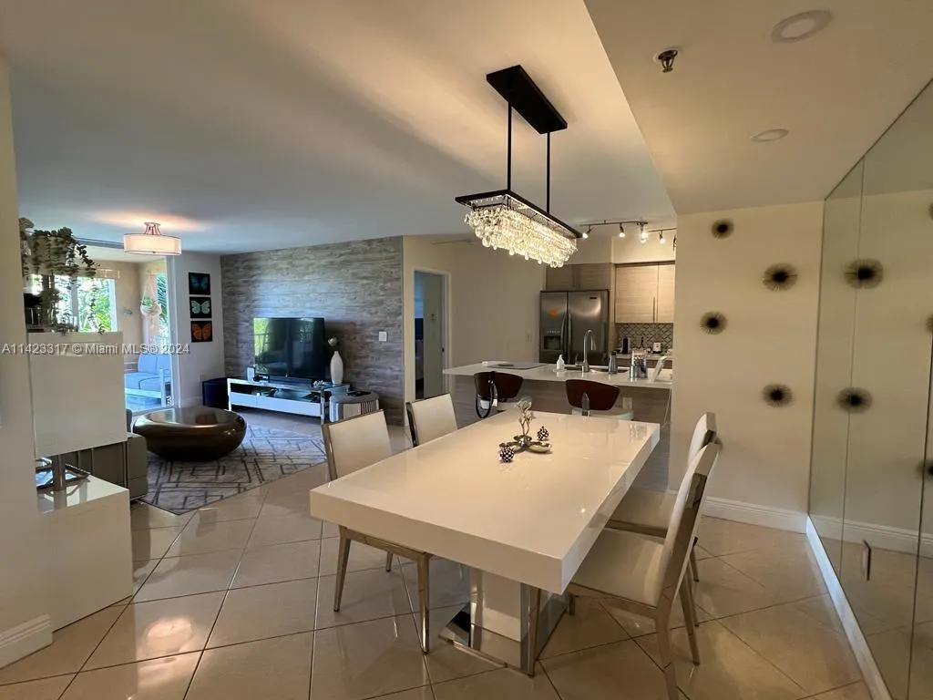 19901 E Country Club Dr # 2505, Aventura FL 33180