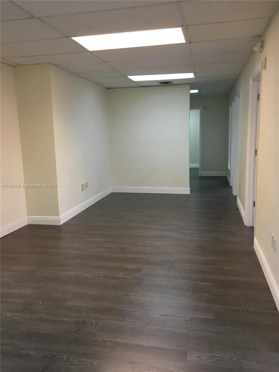 4995 NW 72nd Ave # 202, Miami FL 33166