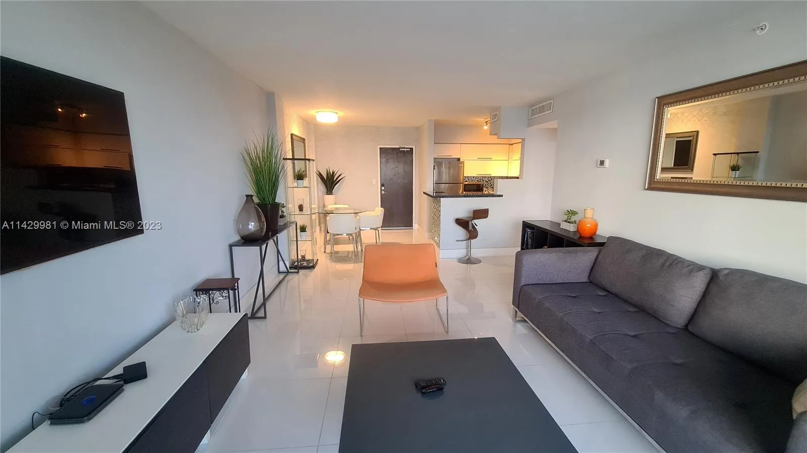 1500 Bay Rd # 818S, Miami Beach FL 33139