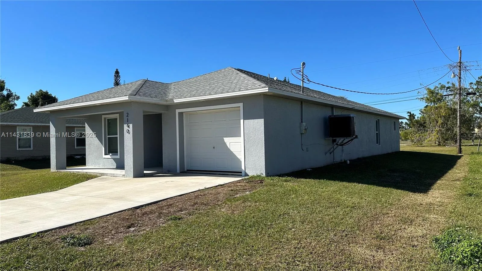 3428 N Jeffcott ST, Fort Myers FL 33916