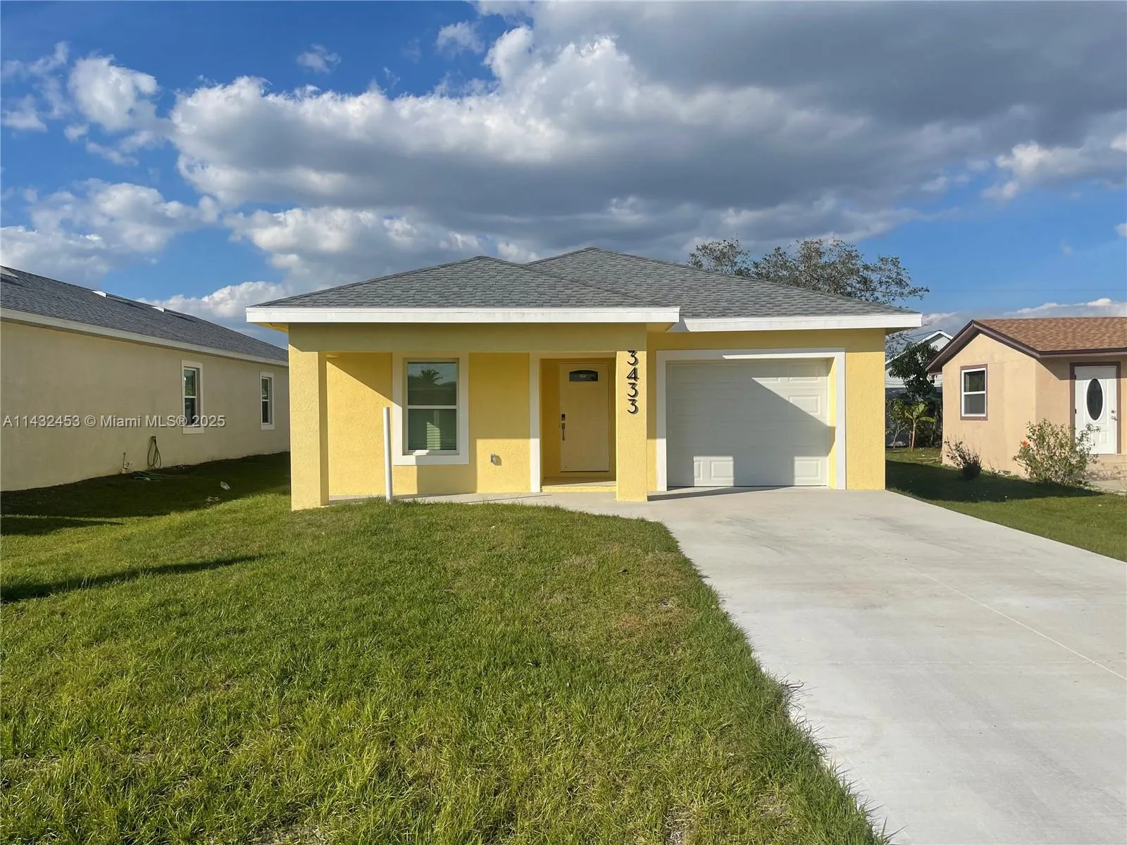 3433 Jeffcott St., Fort Myers FL 33916