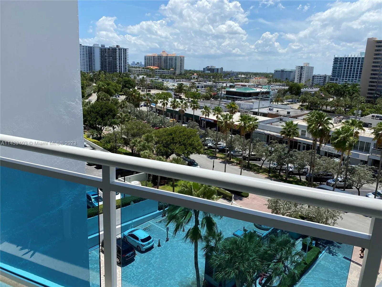 2 bedroom 2 bath for sale at 3430 Galt Ocean Dr # 712, Fort Lauderdale FL 33308