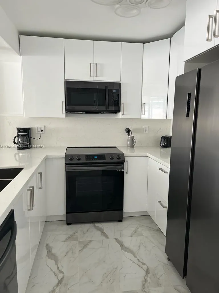 3725 S Ocean Dr # 1503, Hollywood FL 33019