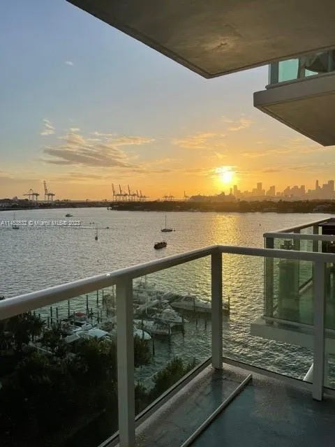 1000 West Ave # 927, Miami Beach FL 33139