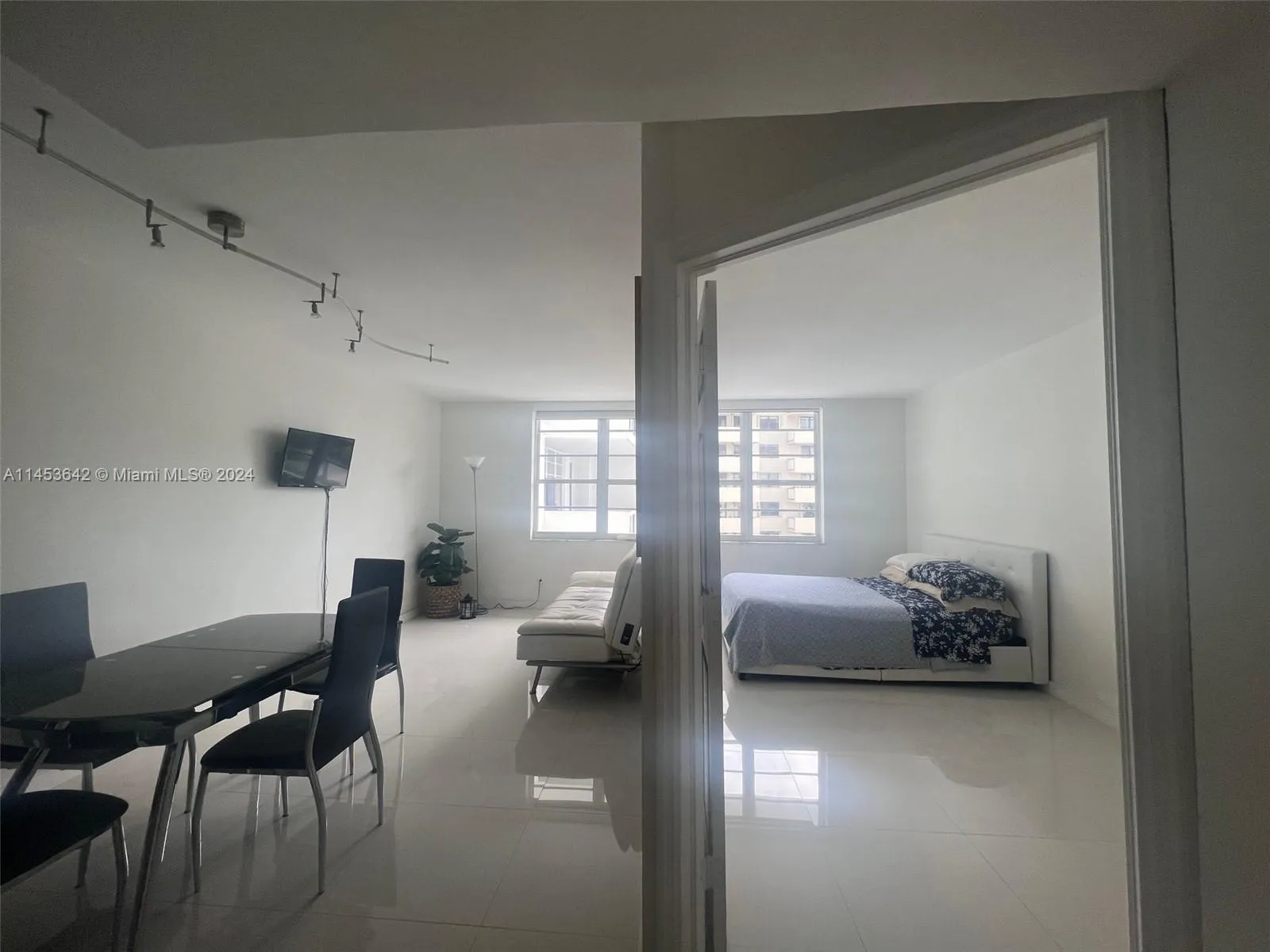 100 Lincoln Rd # 501, Miami Beach FL 33139