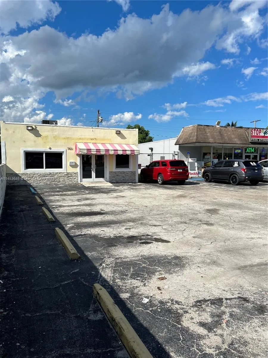 7801 Johnson St, Pembroke Pines FL 33024