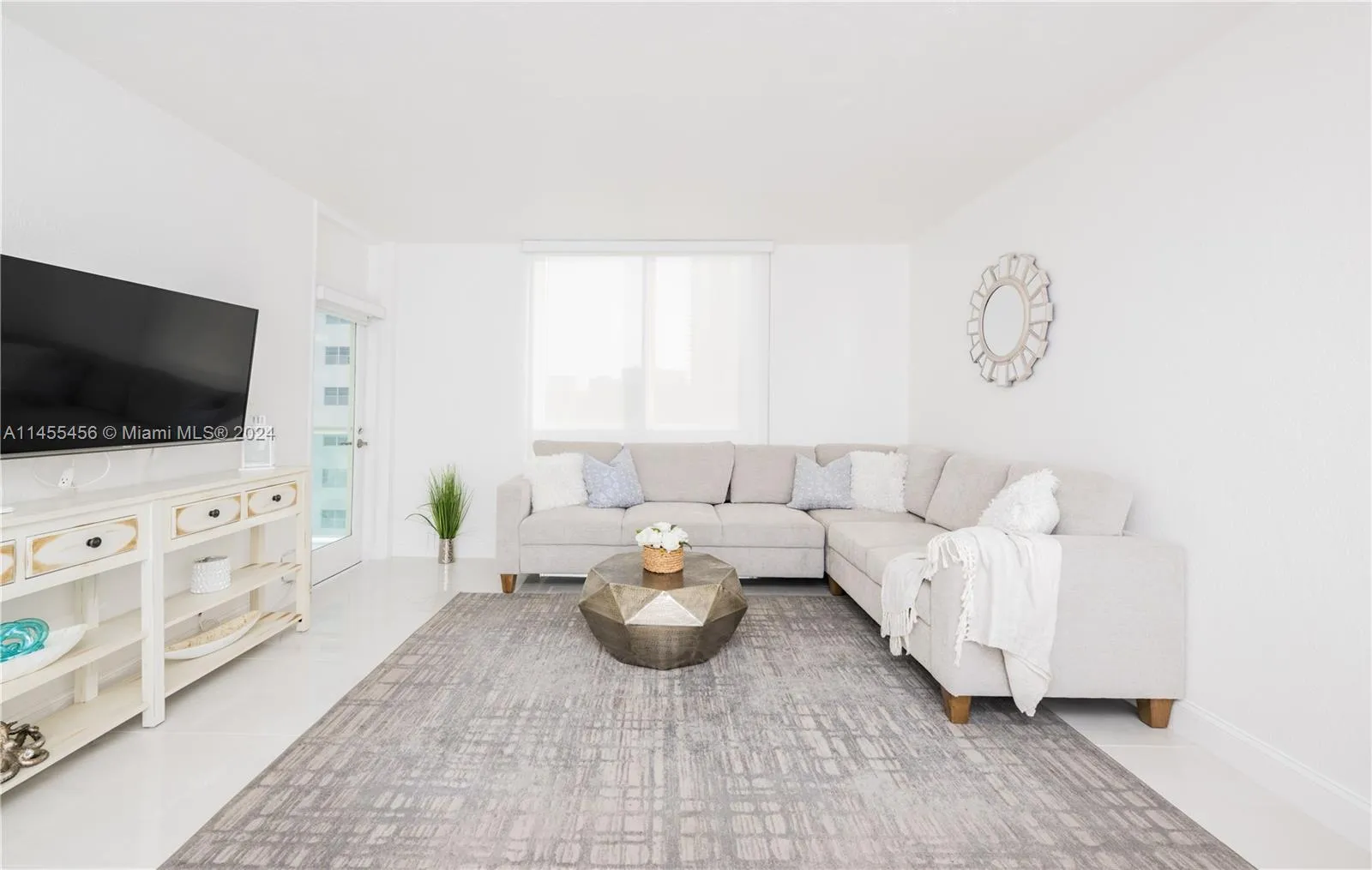 3801 S Ocean Dr # 7O, Hollywood FL 33019