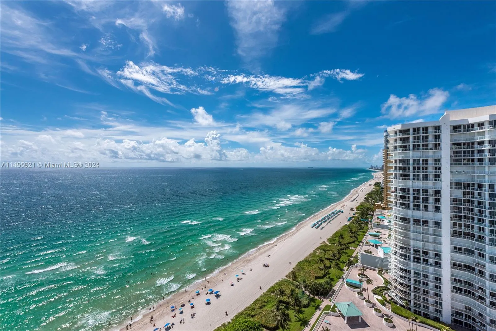 2 bedroom 2 bath for rent at 16699 Collins Ave # 2501, Sunny Isles Beach FL 33160