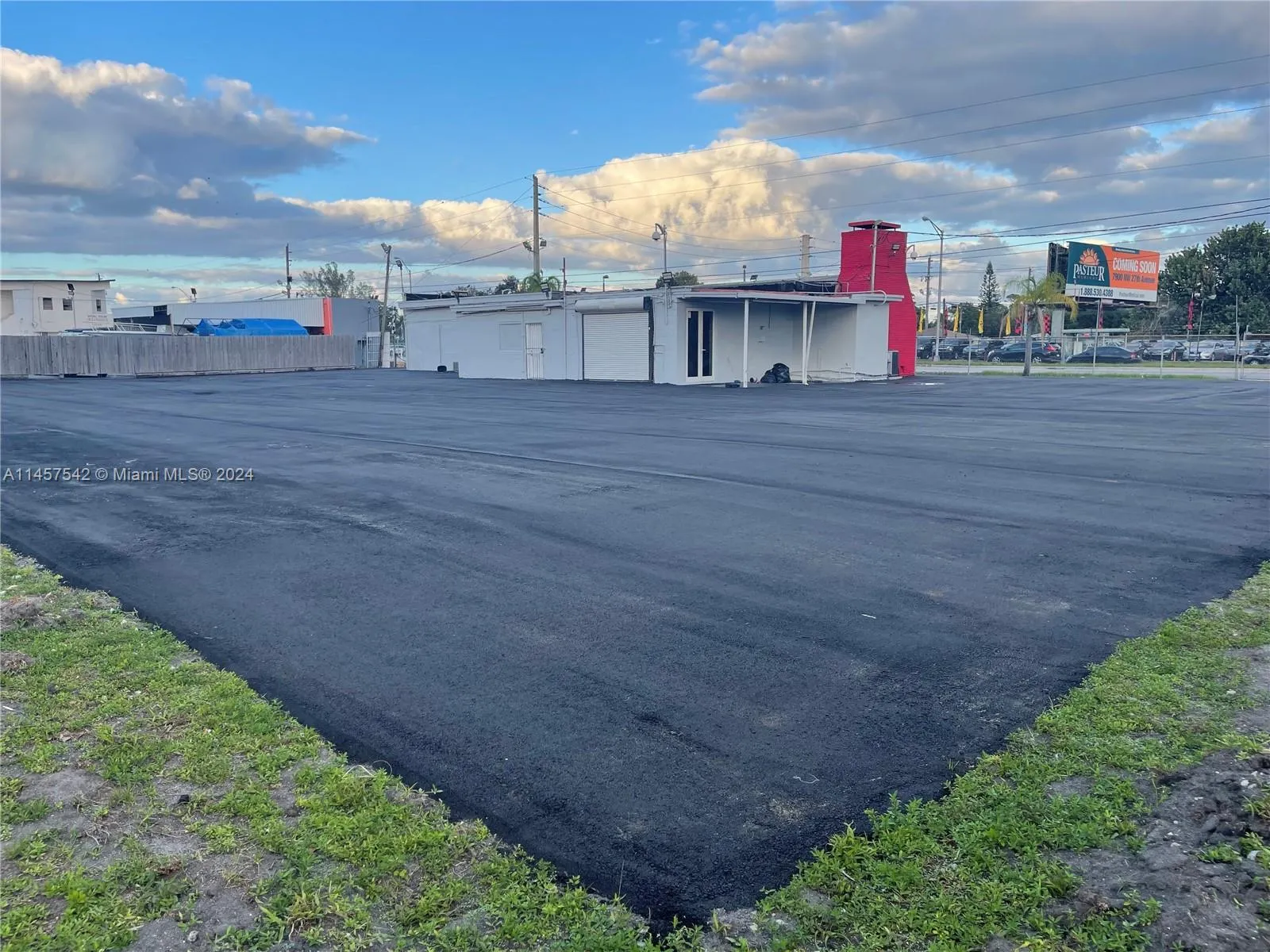 9800 NW 27th Ave, Miami FL 33147