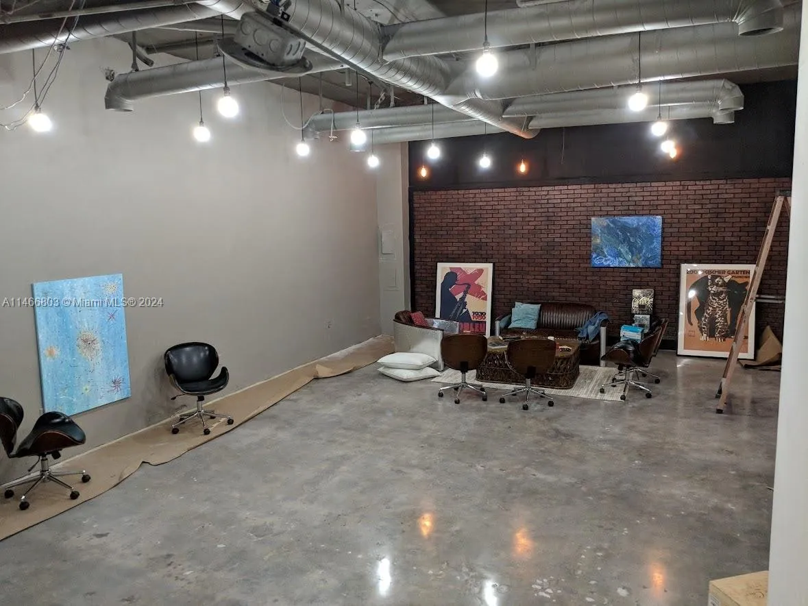 13499 Biscayne Blvd, North Miami FL 33181