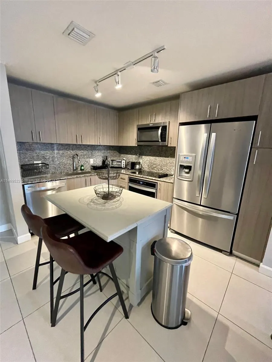 5350 NW 84th Ave # 1514, Doral FL 33166