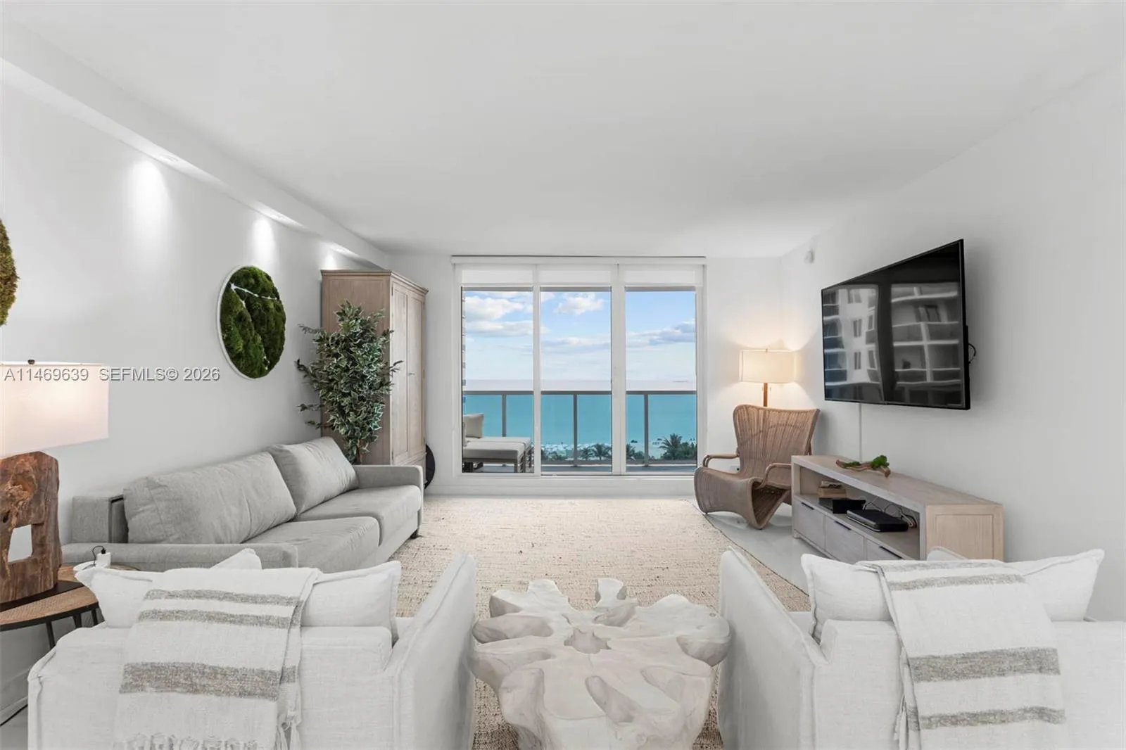 2301 Collins Ave # 940, Miami Beach FL 33139