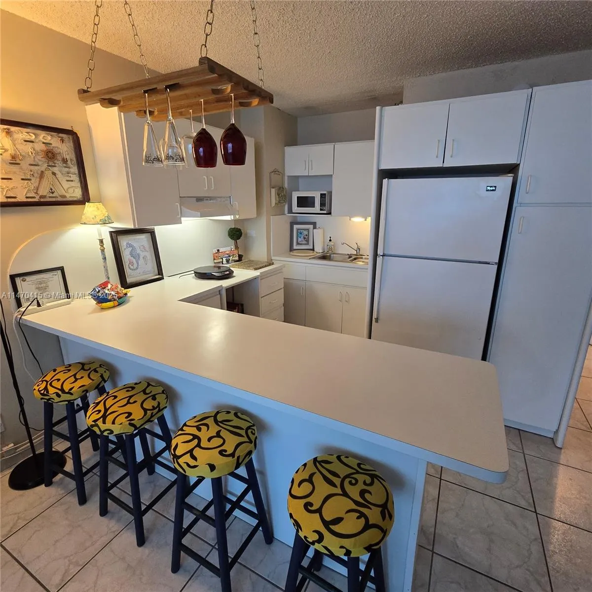 5445 Collins Ave # 528, Miami Beach FL 33140