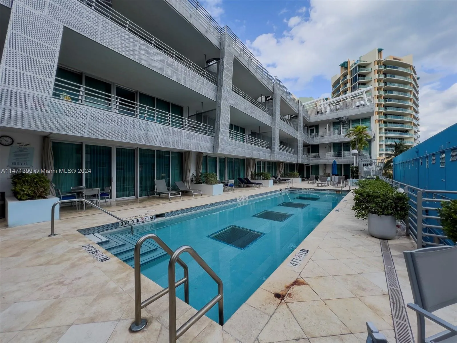 1437 Collins Ave, Miami Beach FL 33139