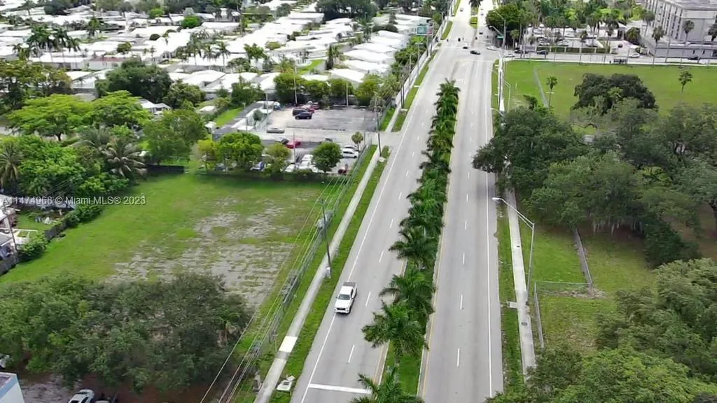 5421 W Hallandale Beach Blvd, West Park FL 33023