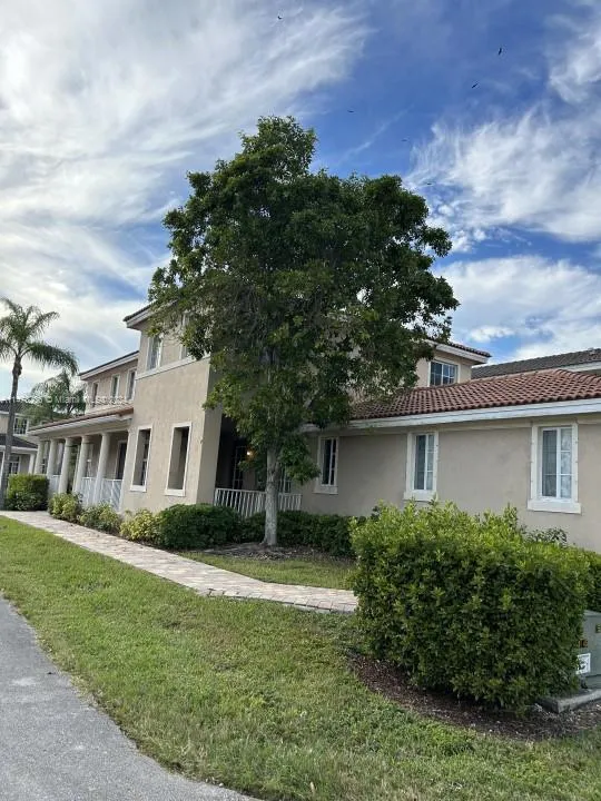27649 SW 143rd Ct, Homestead FL 33032