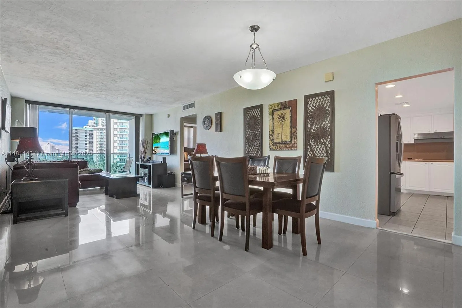 1 bedroom 1 bath for rent at 4001 S Ocean Dr # 7C, Hollywood FL 33019