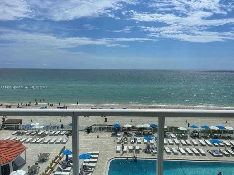 1 bath for rent at 19201 Collins Ave # 411, Sunny Isles Beach FL 33160