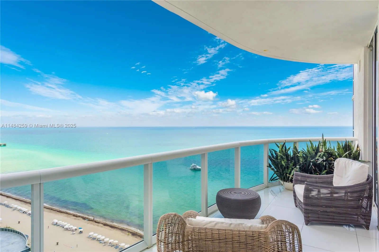 3 bedroom 3 bath for rent at 15811 Collins Ave # 1702, Sunny Isles Beach FL 33160